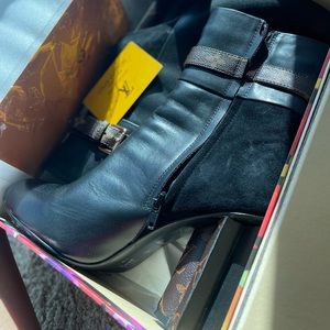 LV x YK Silhouette Ankle Boot